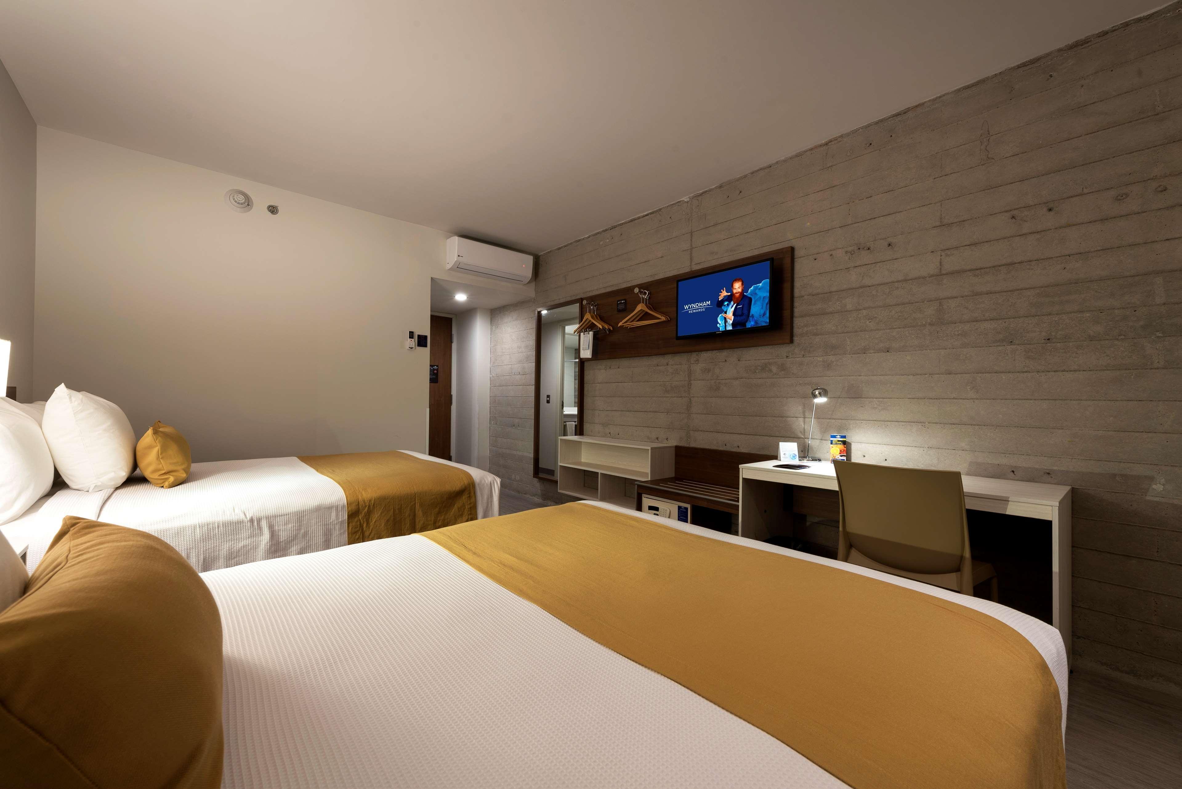 Microtel Inn & Suites By Wyndham San Luis Potosí Eksteriør bilde