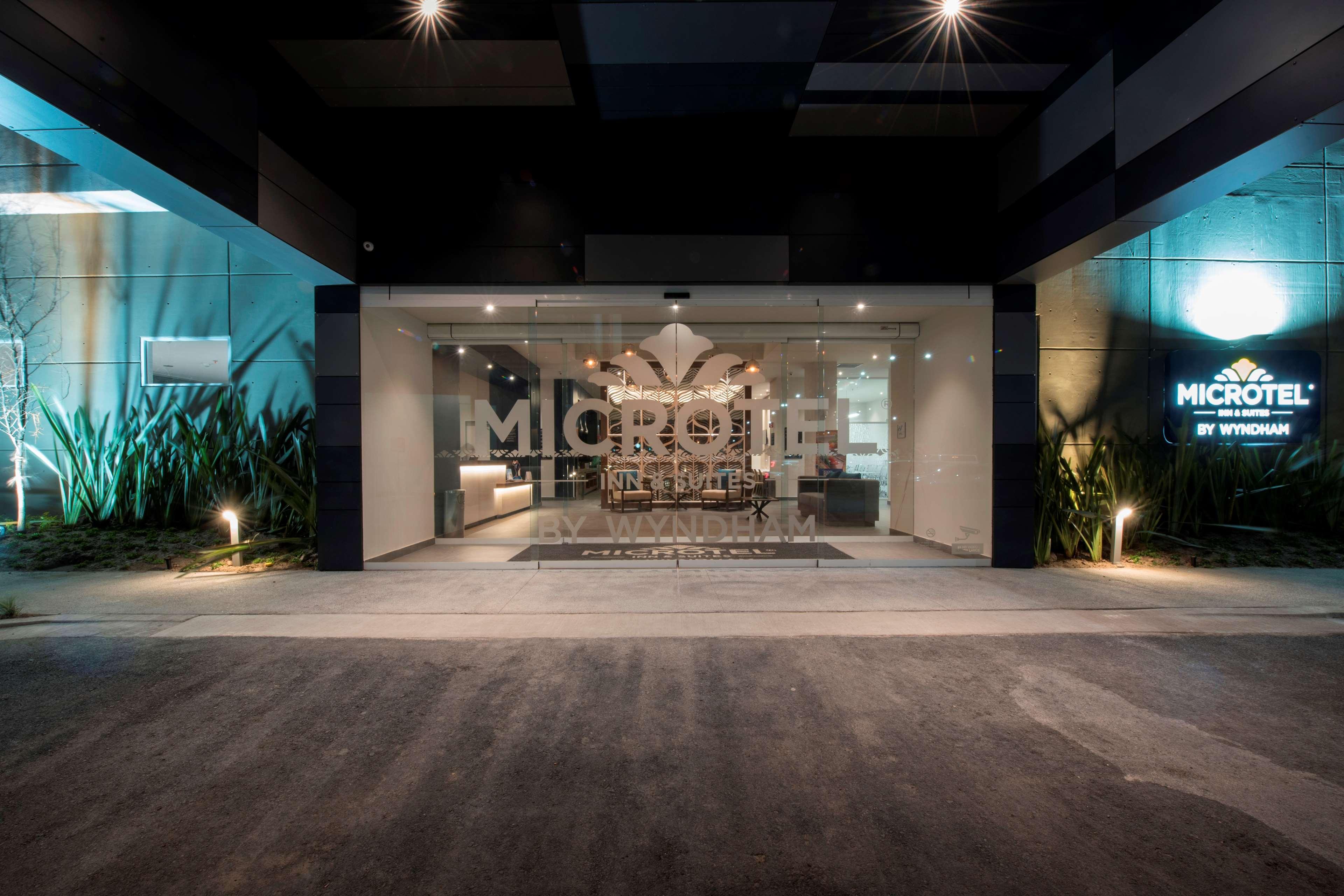 Microtel Inn & Suites By Wyndham San Luis Potosí Eksteriør bilde