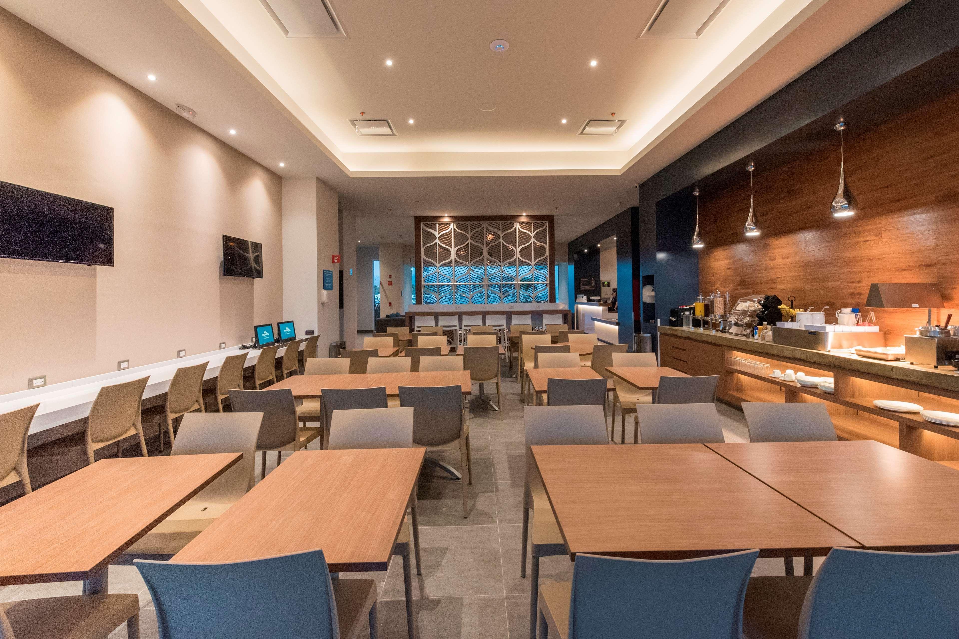 Microtel Inn & Suites By Wyndham San Luis Potosí Eksteriør bilde