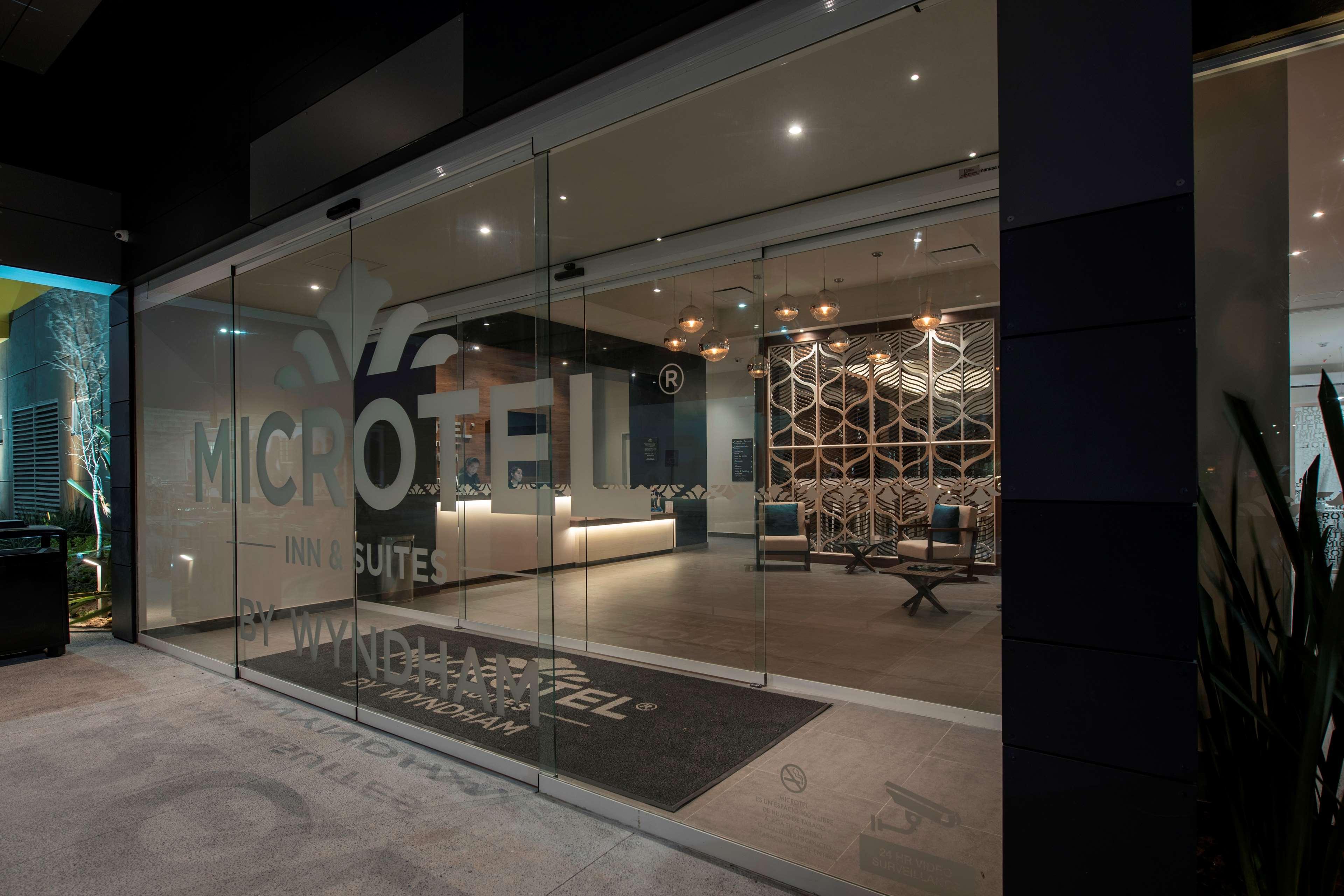 Microtel Inn & Suites By Wyndham San Luis Potosí Eksteriør bilde