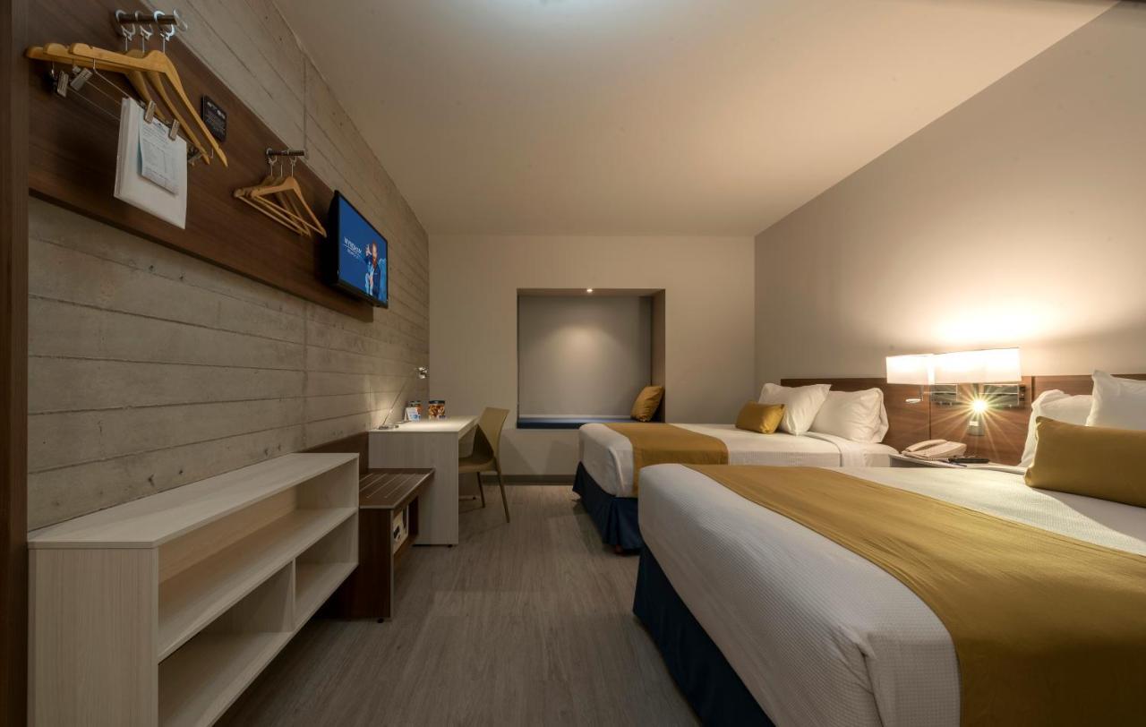 Microtel Inn & Suites By Wyndham San Luis Potosí Eksteriør bilde